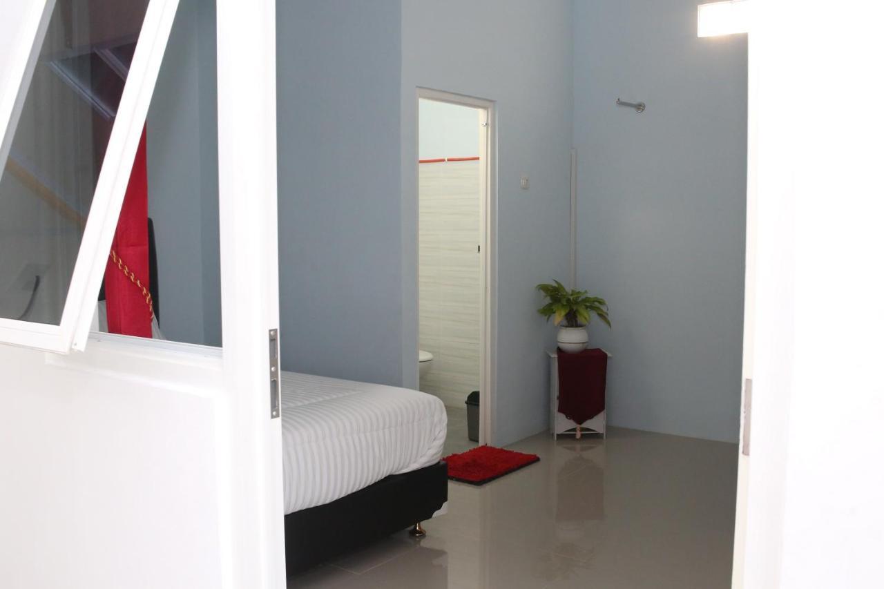 Reddoorz Syariah Near Suncity Mall Madiun Exteriér fotografie
