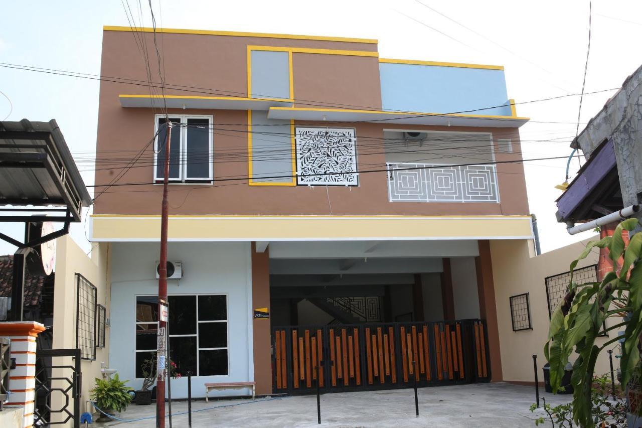 Reddoorz Syariah Near Suncity Mall Madiun Exteriér fotografie