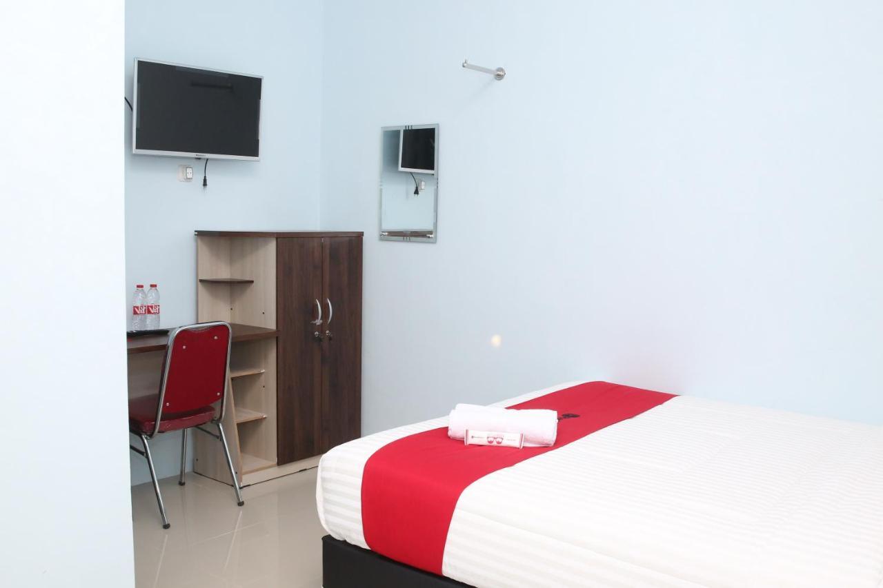 Reddoorz Syariah Near Suncity Mall Madiun Exteriér fotografie