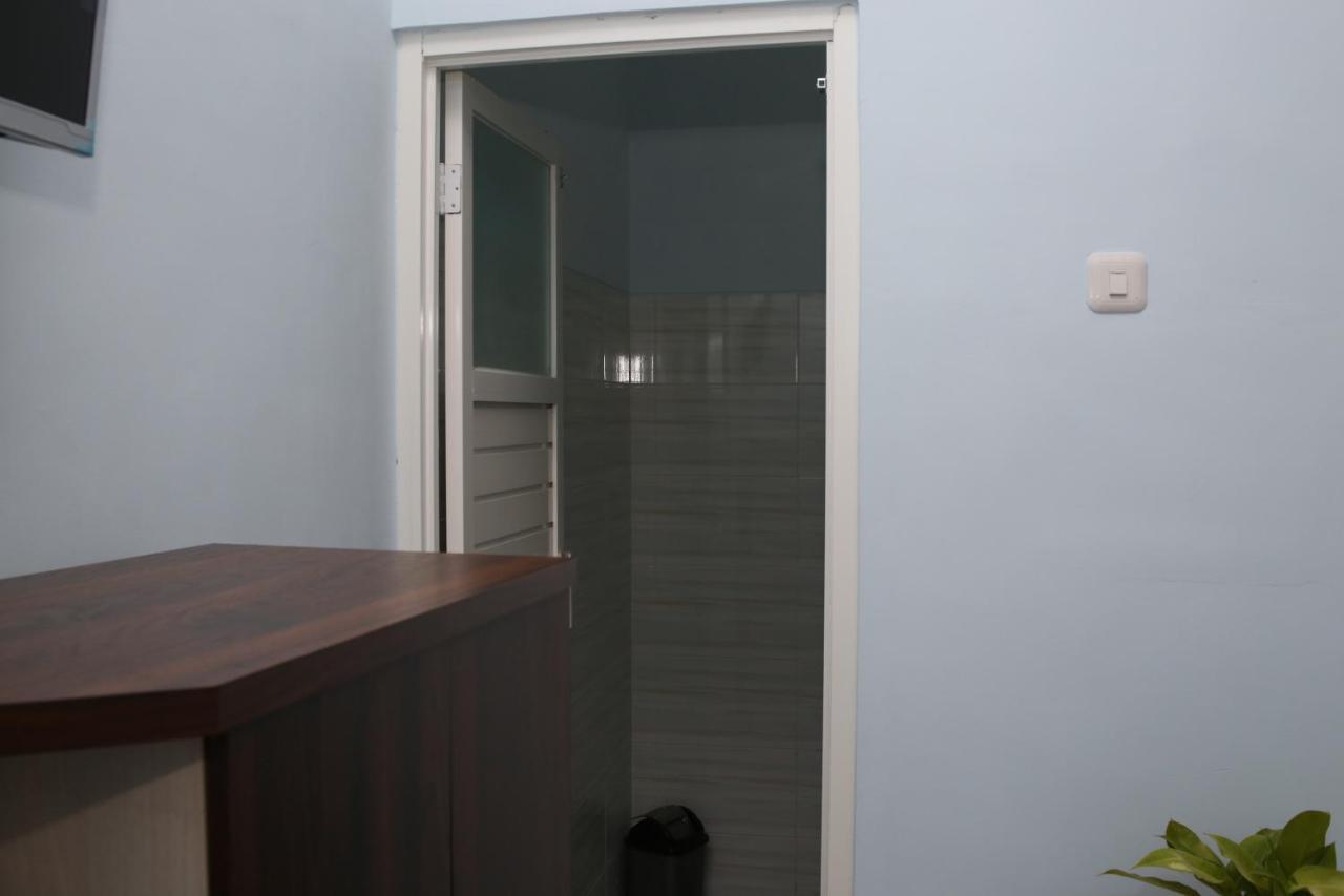 Reddoorz Syariah Near Suncity Mall Madiun Exteriér fotografie