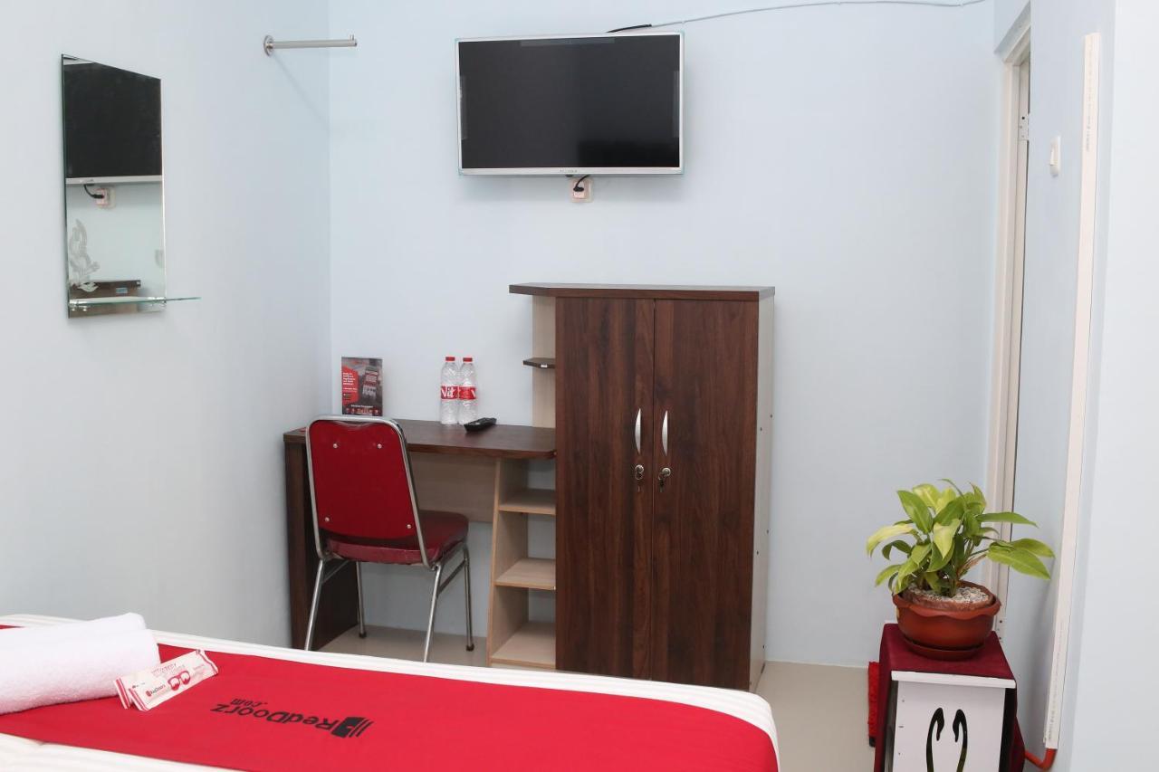 Reddoorz Syariah Near Suncity Mall Madiun Exteriér fotografie