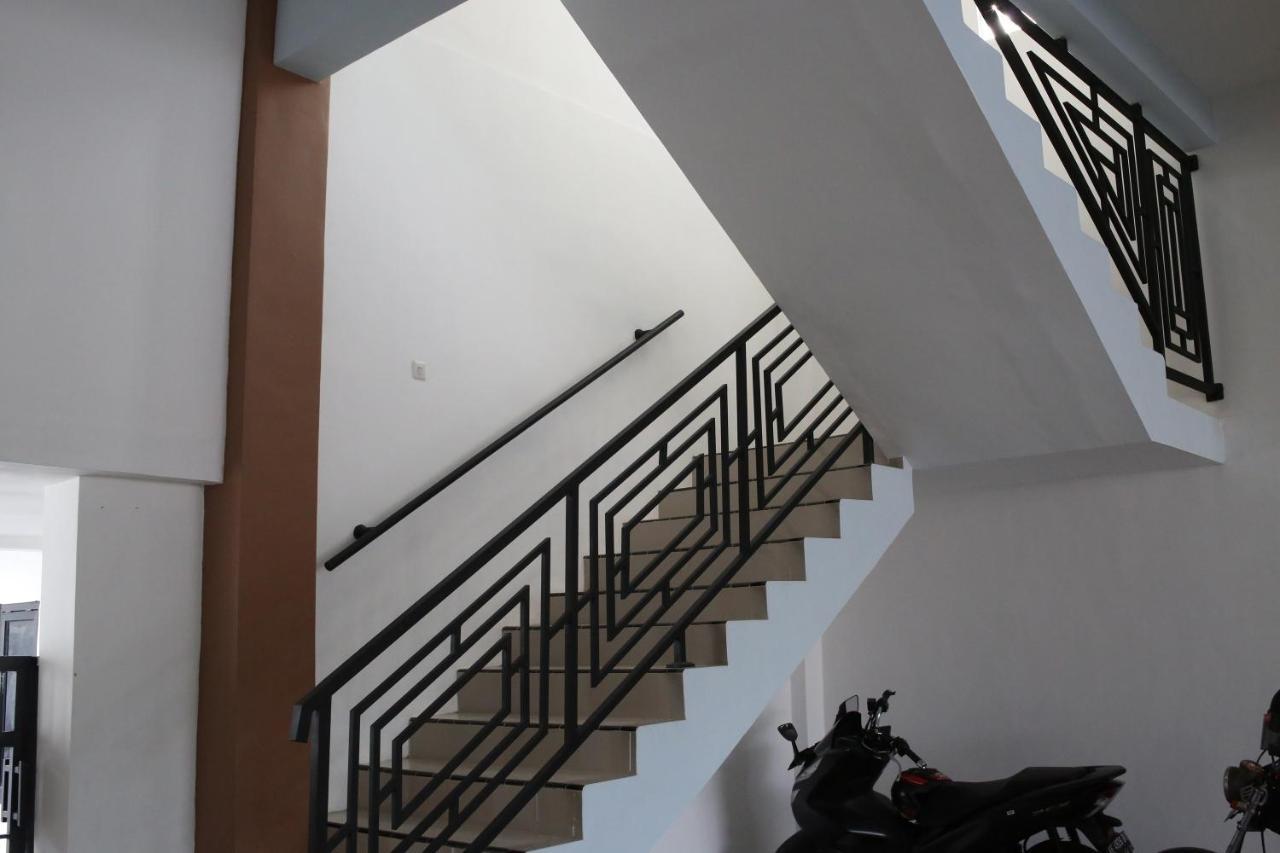 Reddoorz Syariah Near Suncity Mall Madiun Exteriér fotografie