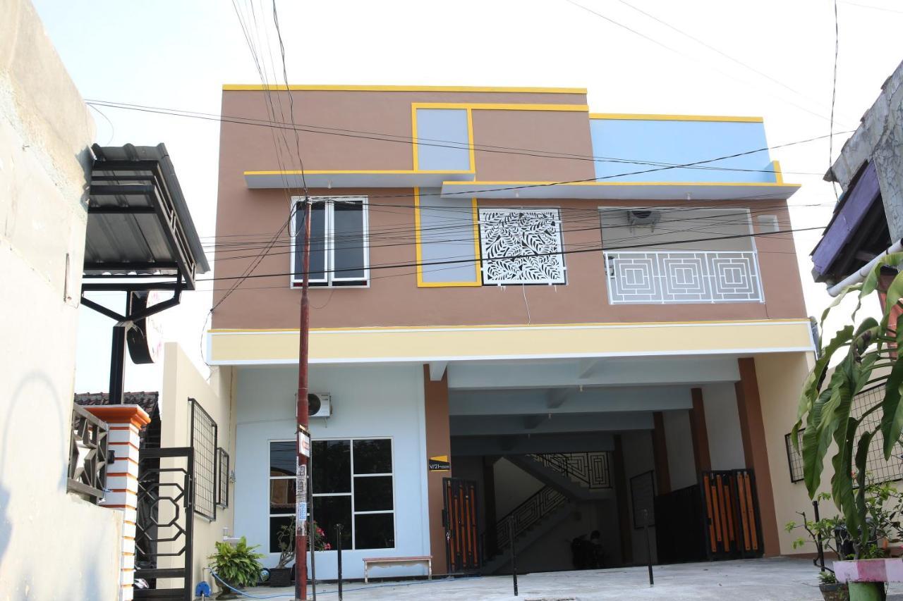 Reddoorz Syariah Near Suncity Mall Madiun Exteriér fotografie