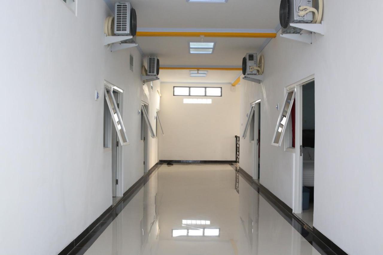 Reddoorz Syariah Near Suncity Mall Madiun Exteriér fotografie