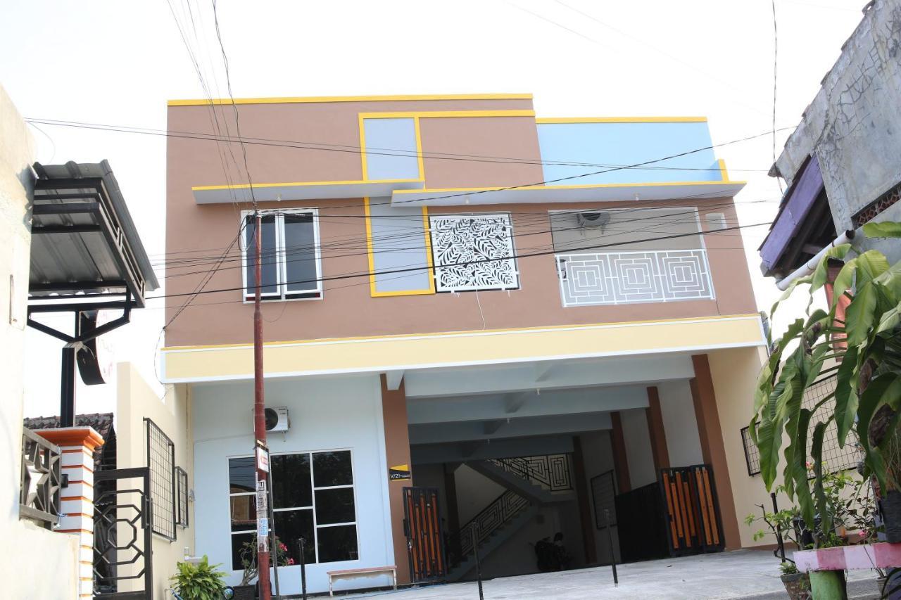 Reddoorz Syariah Near Suncity Mall Madiun Exteriér fotografie